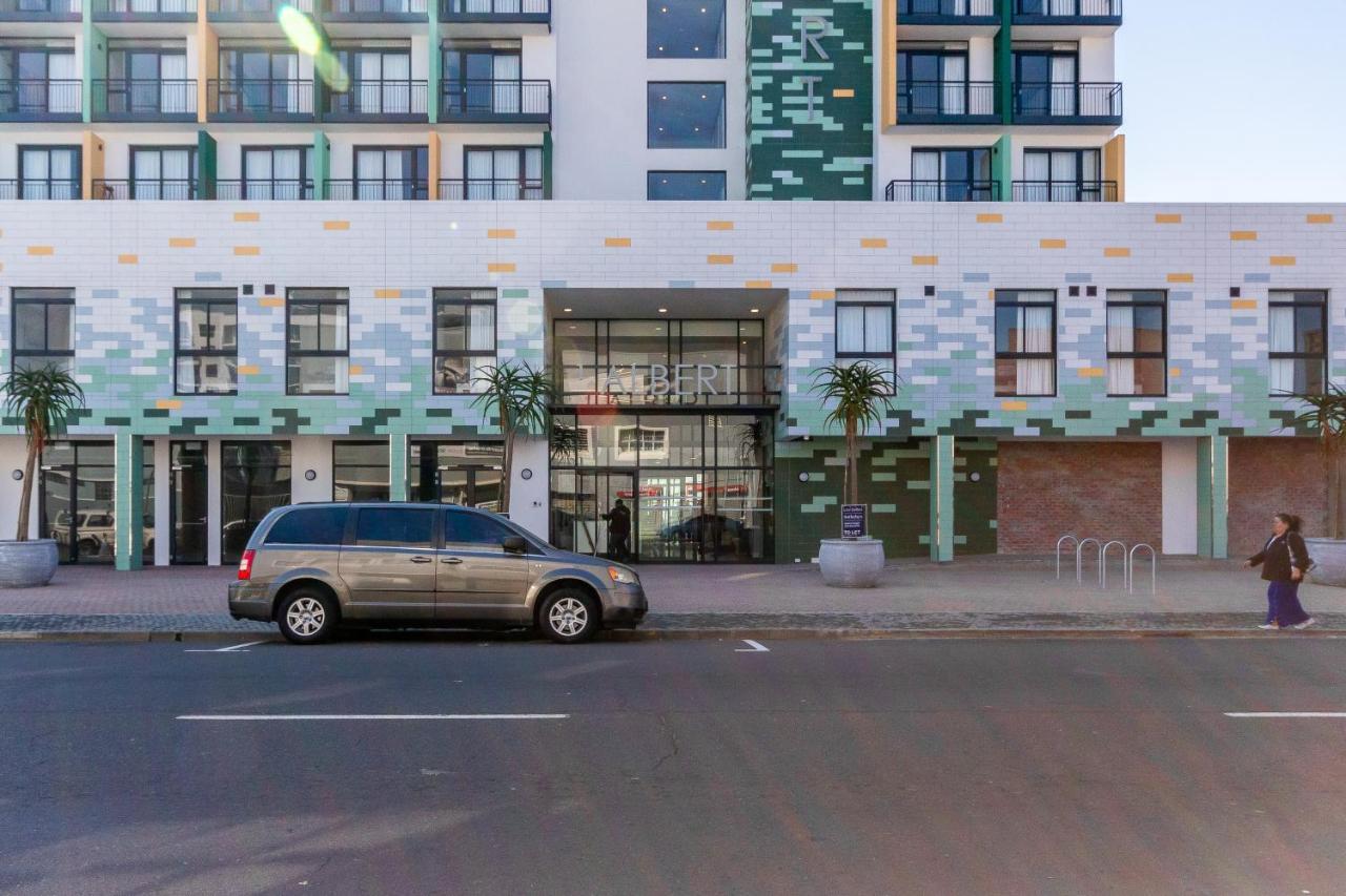 One On -vibrant Woodstock With Private Patio Area Apartment