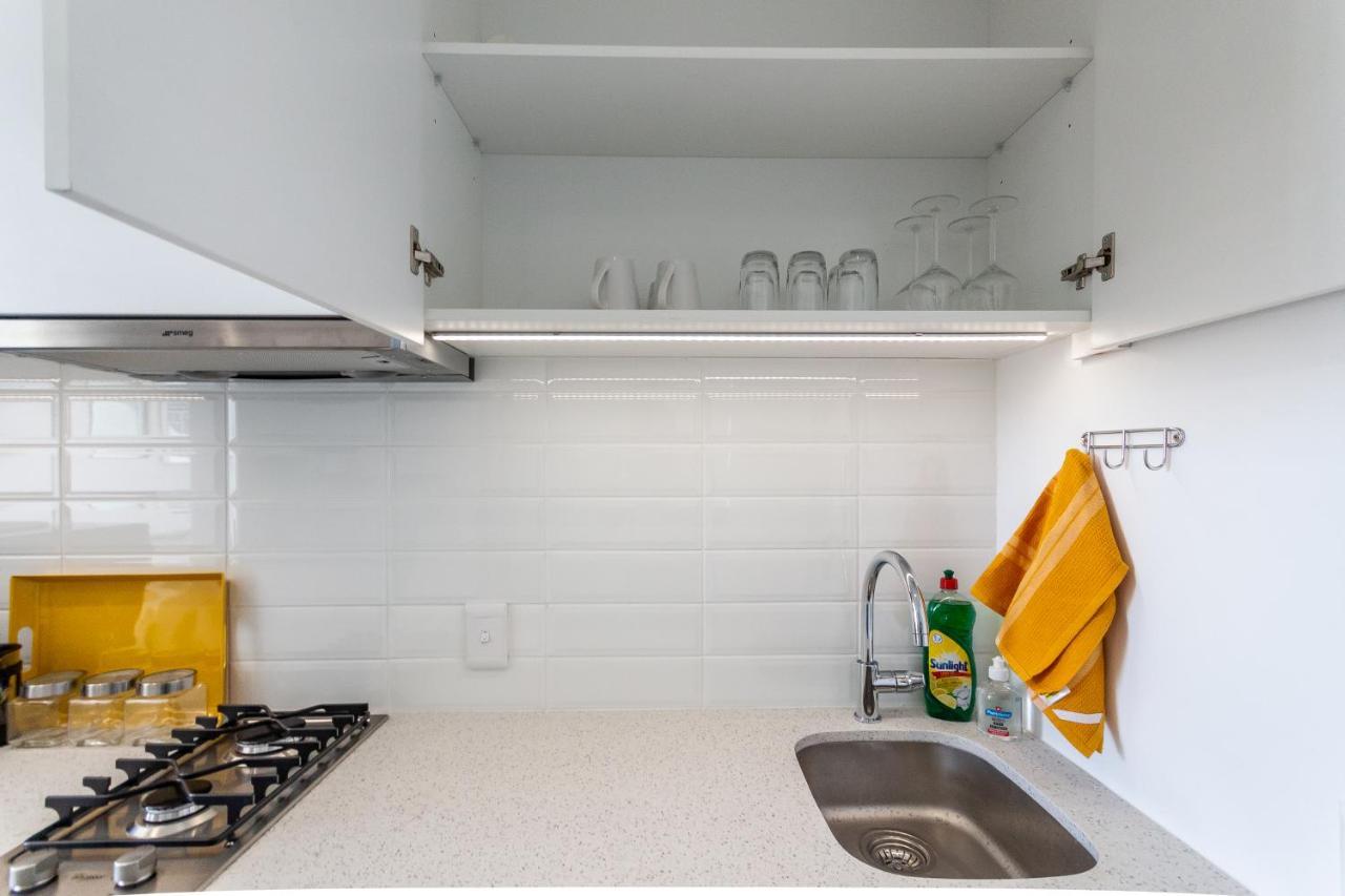 One On -vibrant Woodstock With Private Patio Area Apartment
